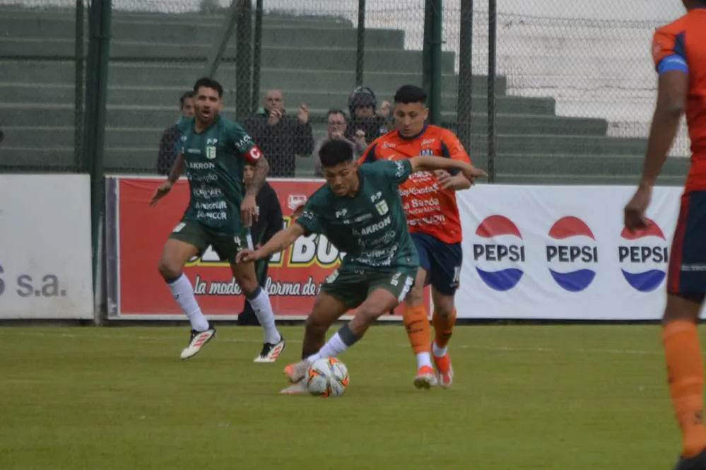 EL OBJETIVO FOTO SPORTIVO BELGRANO SARMIENTO 070925 1