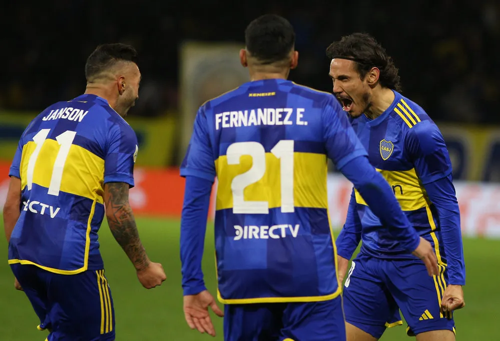 EL OBJETIVO FOTO BOCA CAVANI FESTEJO