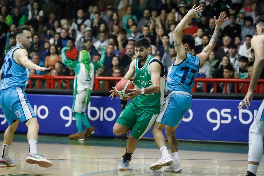 EL OBJETIVO FOTO ATENAS RACING CHIVILCOY X ATENAS 2