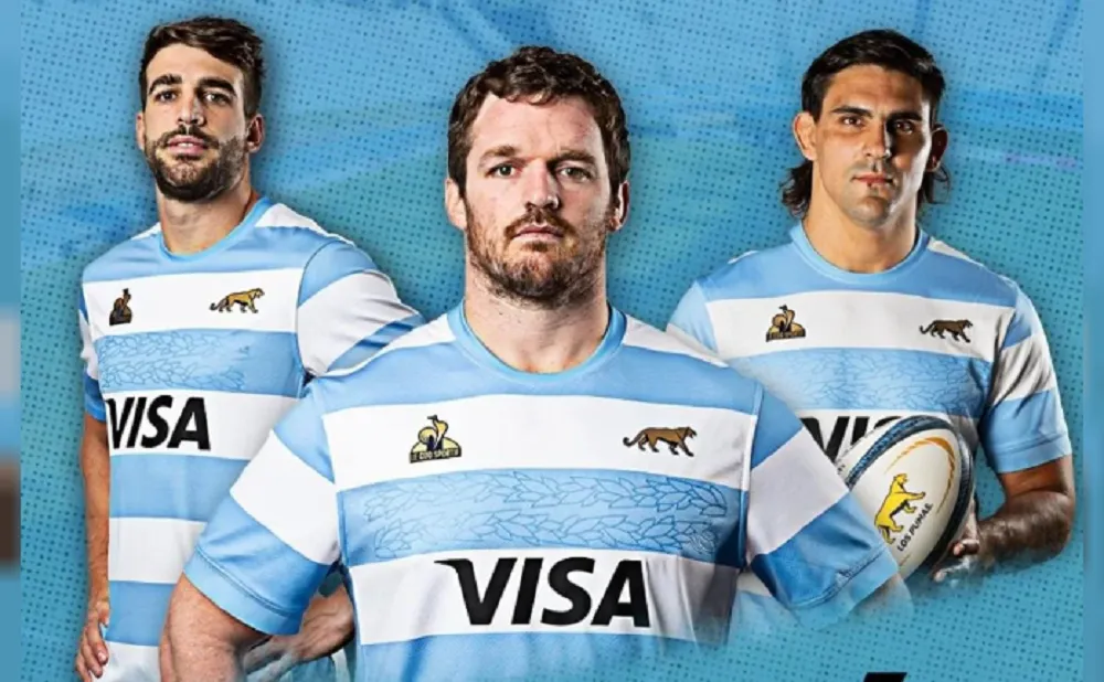 Los Pumas all Black
