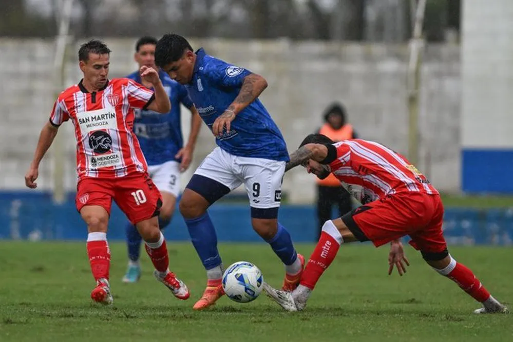EL OBJETIVO FOTO ARGENTINO MM SAN MARTIN M X ARGENTINO MM