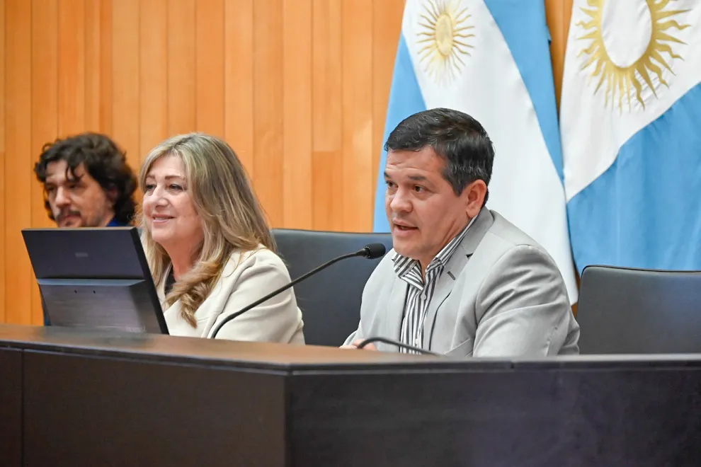 Parlamento Jóvenes y Adultos