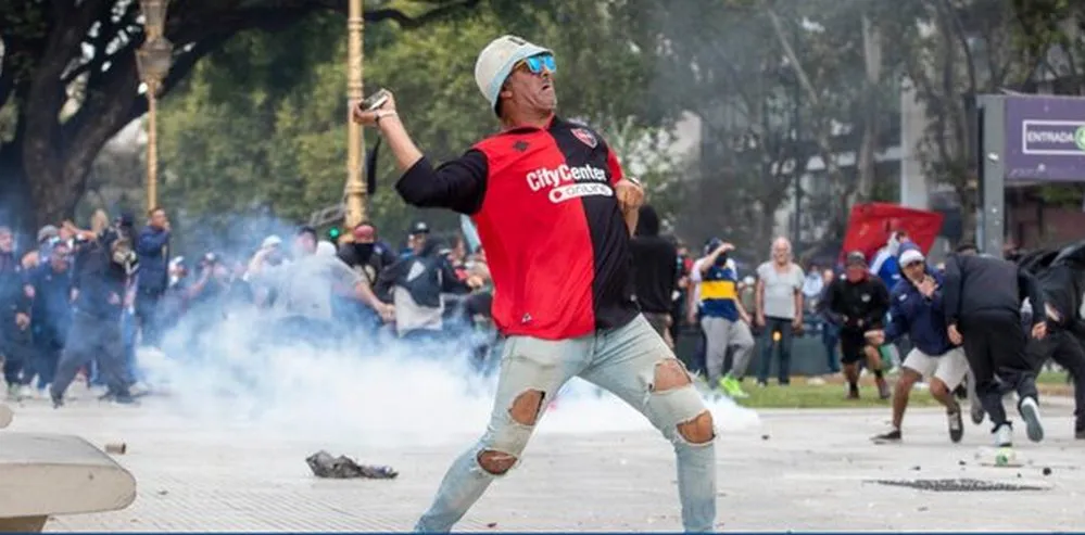 EL OBJETIVO FOTO INCIDENTES CONGRESO NA