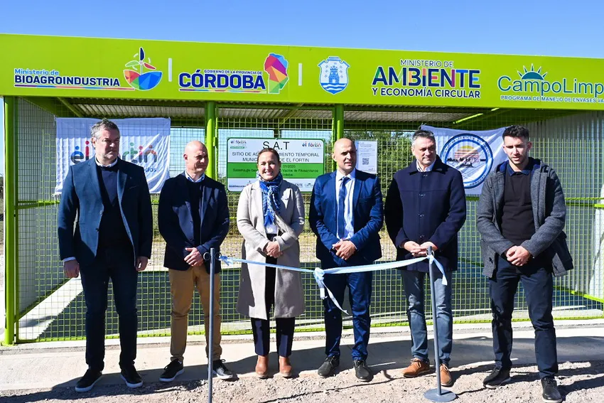 El-Fortin-Prunotto-Tévez_ prensa Legislatura