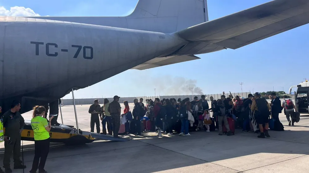 EL OBJETIVO FOTO OPERATIVO REGRESO SEGURO TELAM