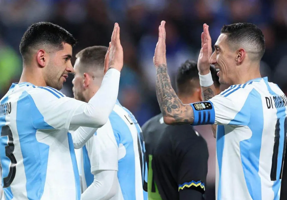 EL OBJETIVO FOTO ARGENTINA EL SALVADOR NA 1