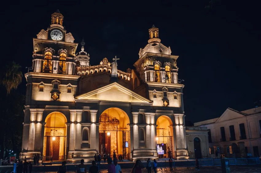 catedral-iluminación_ cba.gov.ar