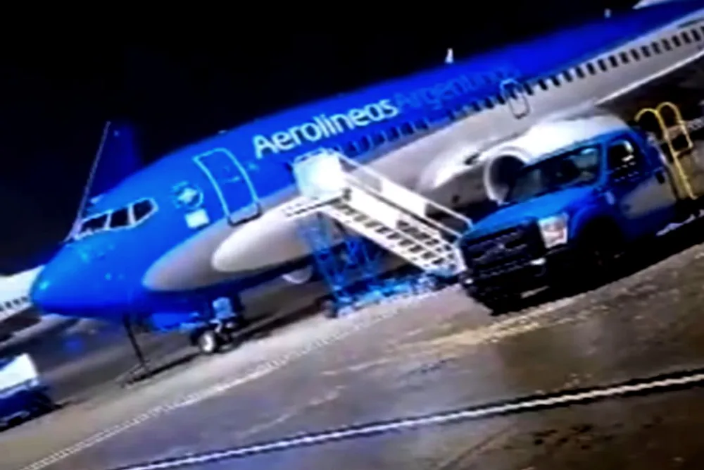 temporal avion tambaleando