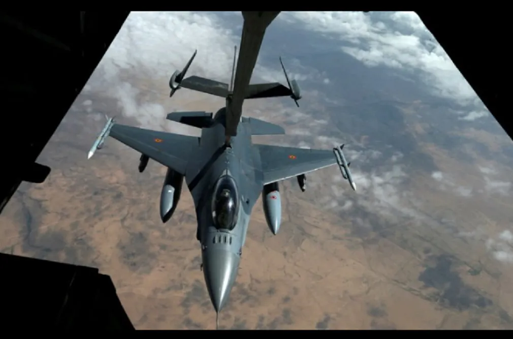 El F-16 modelo estadounidense avion caza