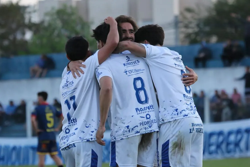 EL OBJETIVO FOTO ATENAS FACE ATENAS