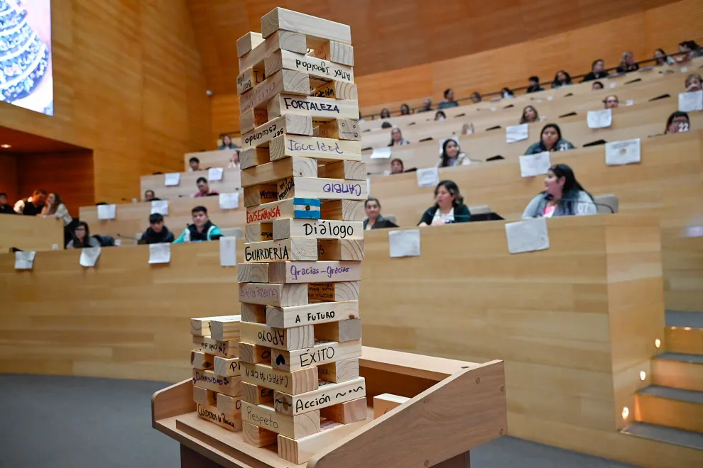 Parlamento Jóvenes y Adultos