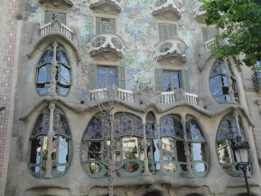 Gaudí-Barcelona_ NA