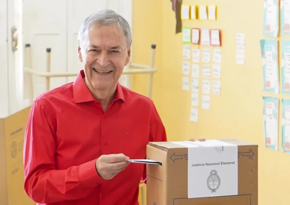 schiaretti-votando-2025