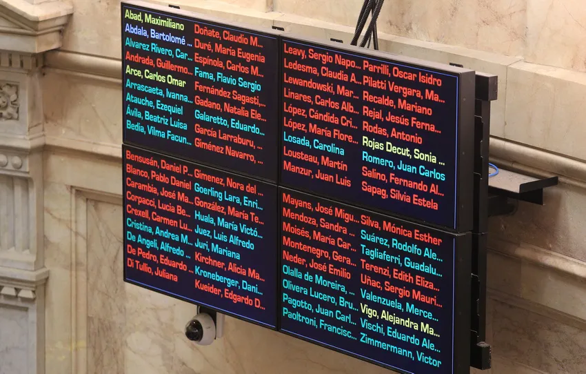 Rechazo-DNU-nombres_ NA