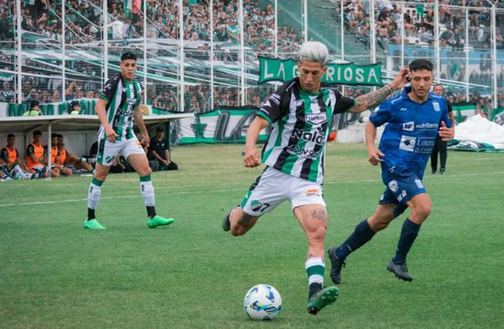 EL OBJETIVO FOTO VILLA MITRE ARGENTINO MM X VILLA MITRE