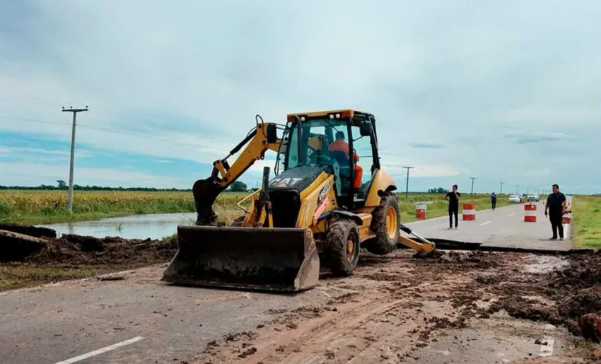 corte-de-ruta-socavón-rp10_ cba.gov.ar