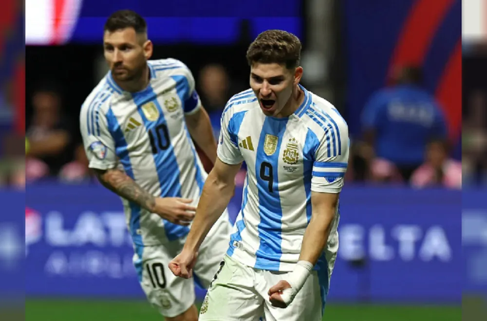 Argentina Messi y Alvarez