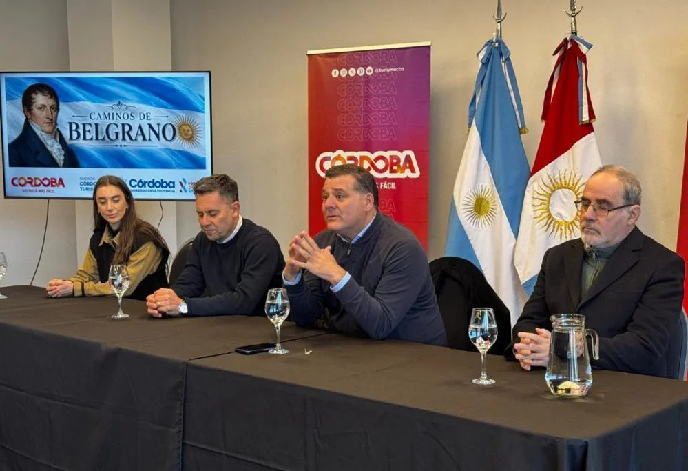 EL OBJETIVO FOTO CAPITANI CAMINO BELGRANO