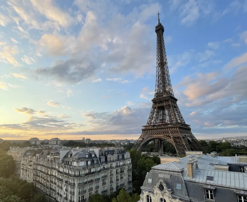 EL OBJETIVO FOTO TORRE EIFFEL TWITTER TORRE EIFFEL
