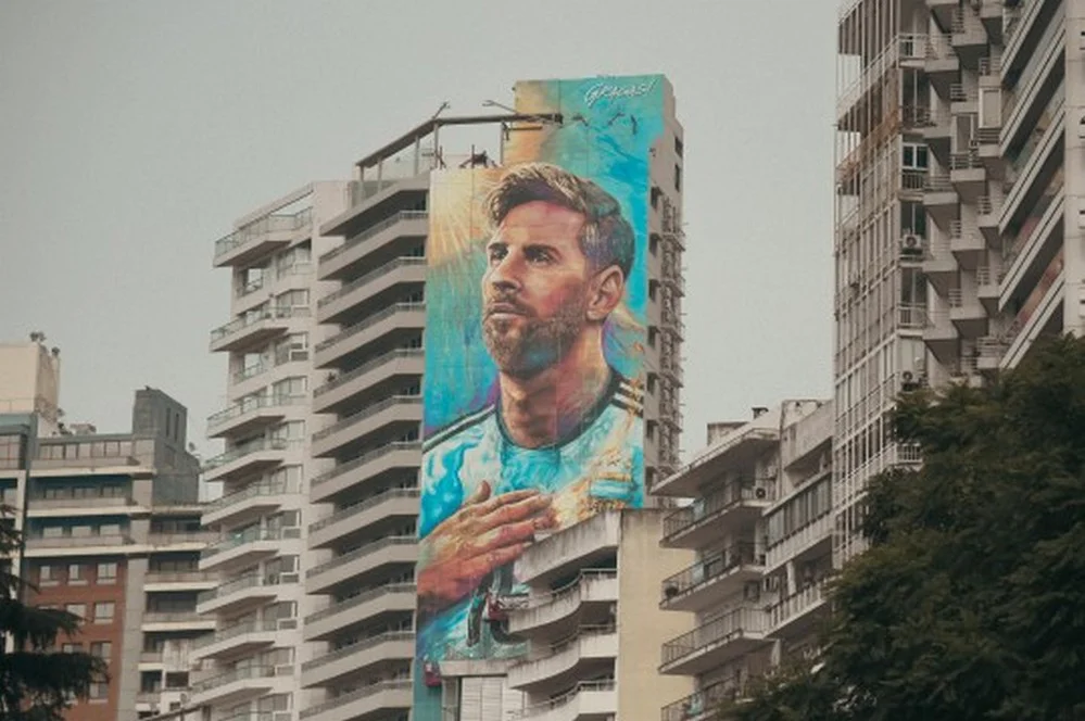 EL OBJETIVO FOTO MURAL MESSI ROSARIO