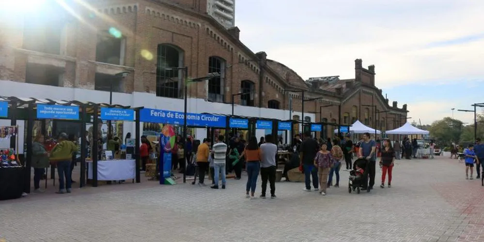 EL OBJETIVO FOTO FERIA ECONOMIA CIRCULA CERVECERIA