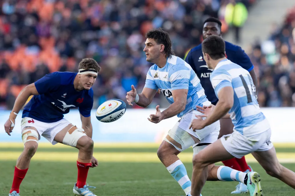 EL OBJETIVO FOTO LOS PUMAS FRANCIA MENDOZA X