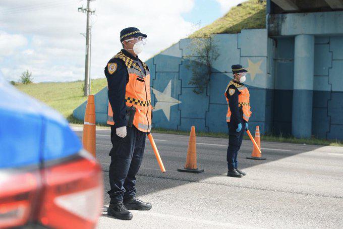 Corte por la policía