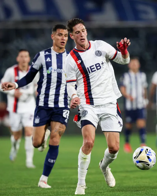 EL OBJETIVO FOTO TALLERES SAN LORENZO PRIMER TIEMPO X SL