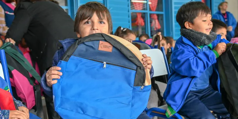 kit escolar