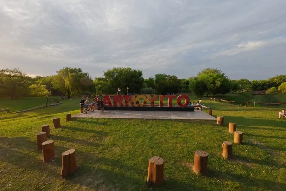 EL OBJETIVO FOTO ARROYITO BALNEARIO TURISMO 5