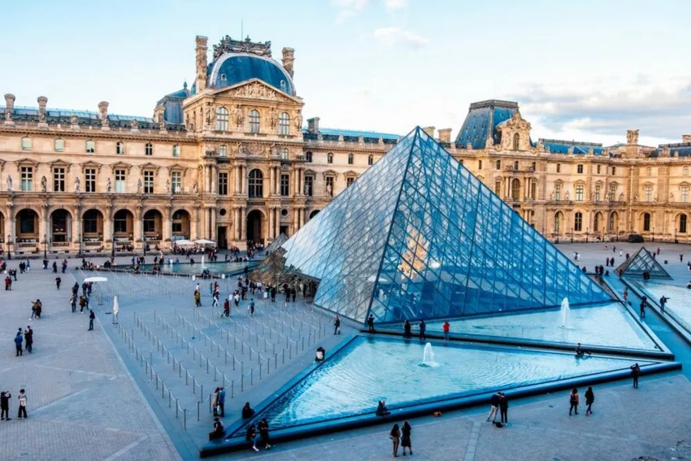 EL OBJETIVO FOTO MUSEO DEL LOUVRE PARIS TURISMO