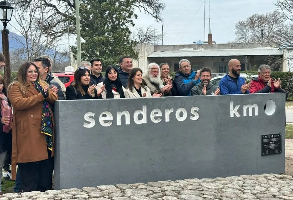 EL OBJETIVO FOTO MES DEL SENDERISMO LAS CALLES 1