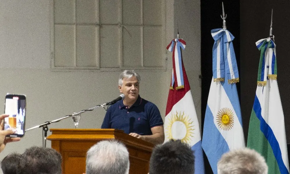 EL OBJETIVO FOTO LLARYORA GRAN RIO CUARTO AUTOVIA 8