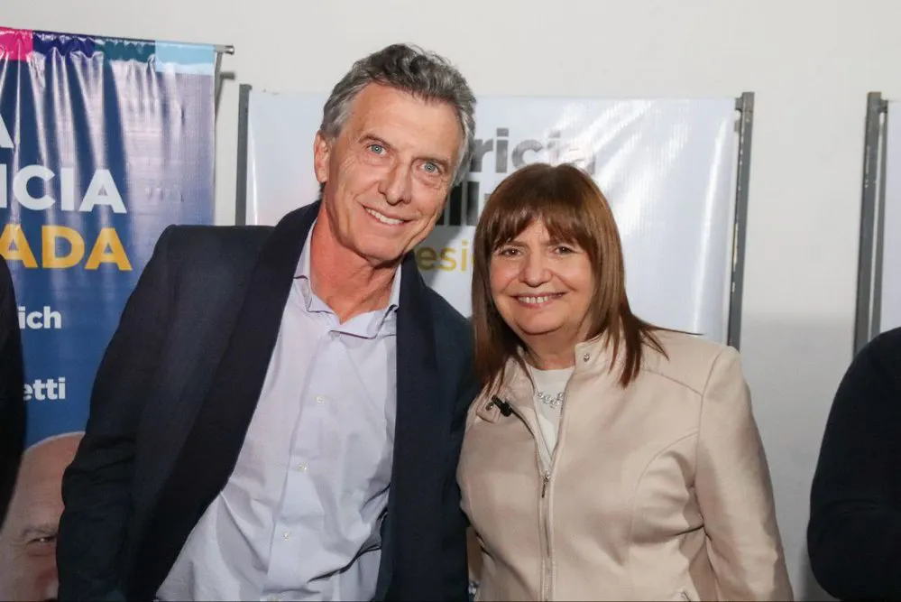 EL OBJETIVO FOTO BULLRICH MACRI TWITTER