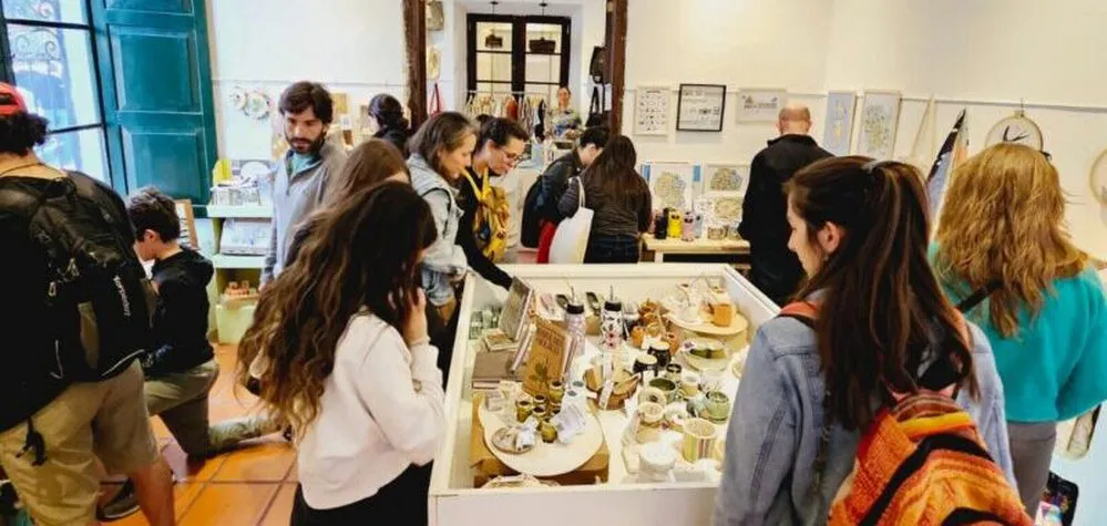 EL OBJETIVO FOTO CORDOBA TIENDA CREATIVA Tienda-creativa-e1752264922887-800x380