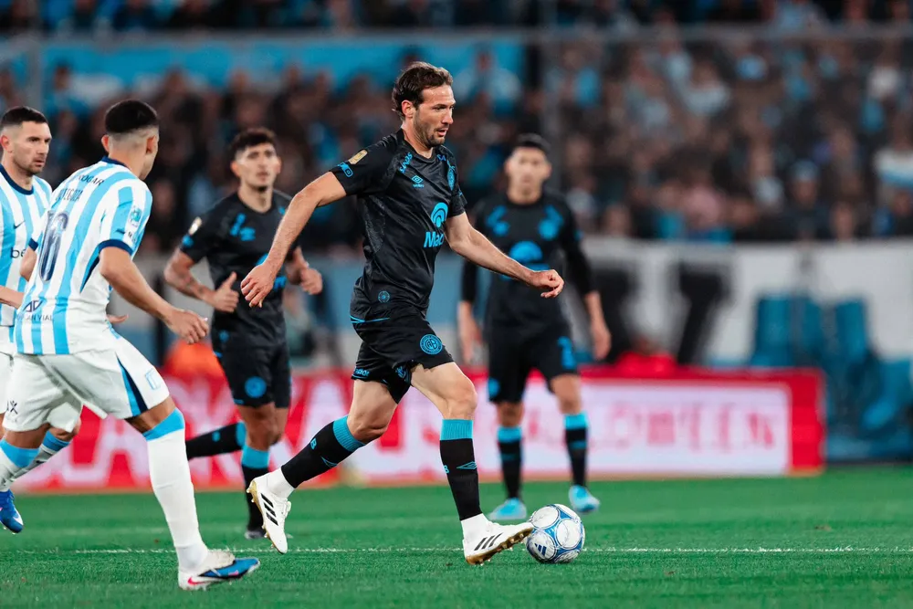 belgrano le ganó a racing