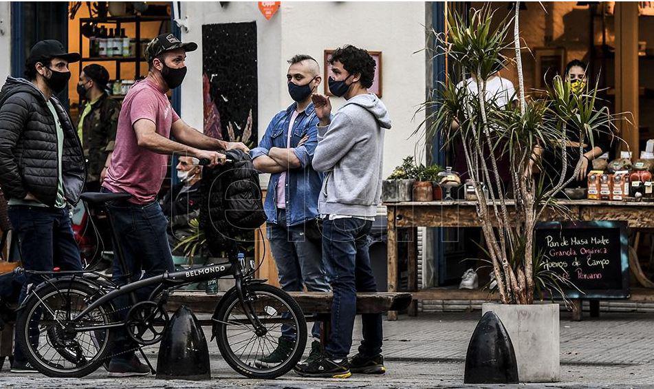 reuniones al aire libre_ Télam