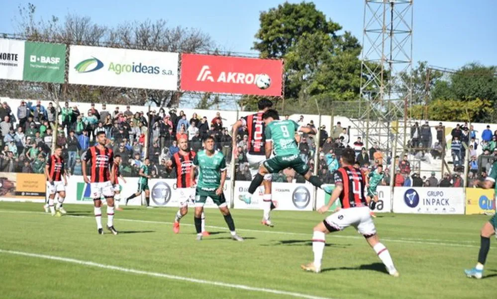 EL OBJETIVO FOTO SPORTIVO BELGRANO DOUGLAS HAIG 110623 1