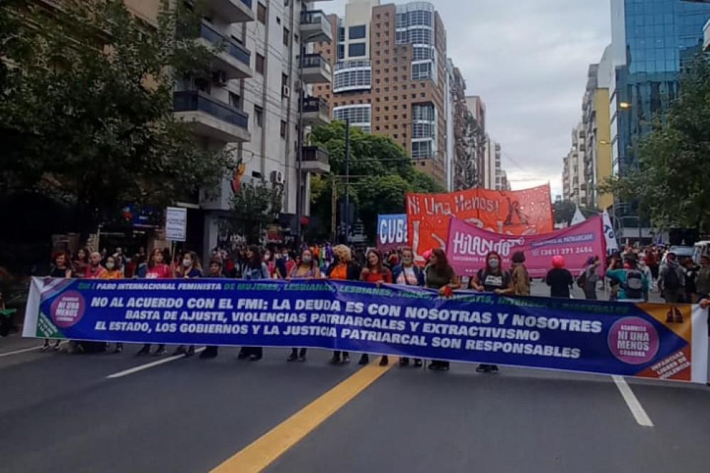 8M multitudinaria marcha en Córdoba y en todo el país