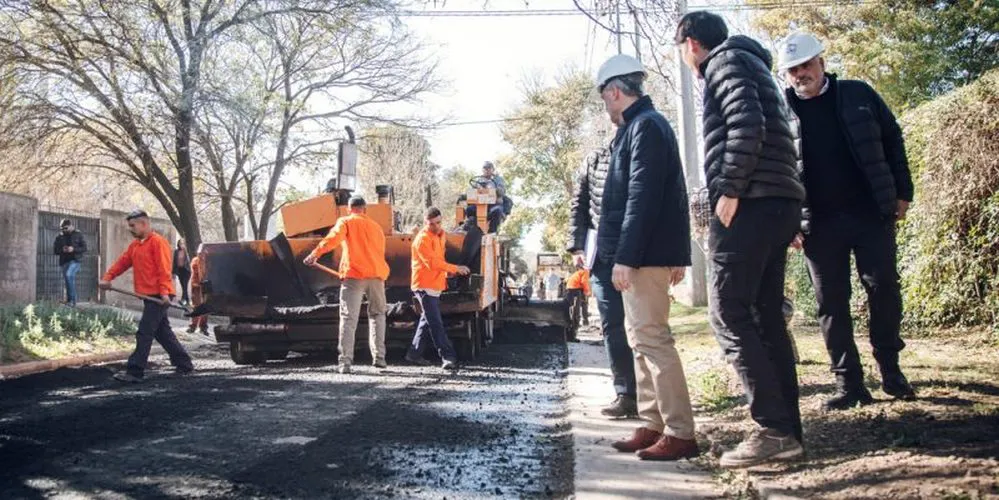 EL OBJETIVO FOTO CORDOBA PASSERINI PAVIMENTO VILLA RIVERA INDARTE