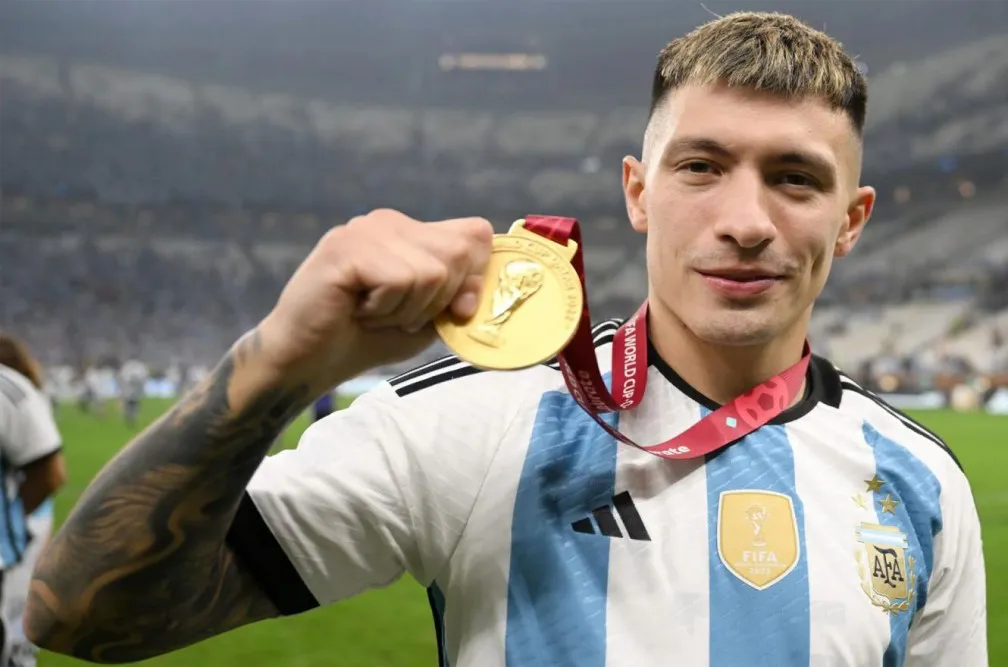 lisandro_martinez_20