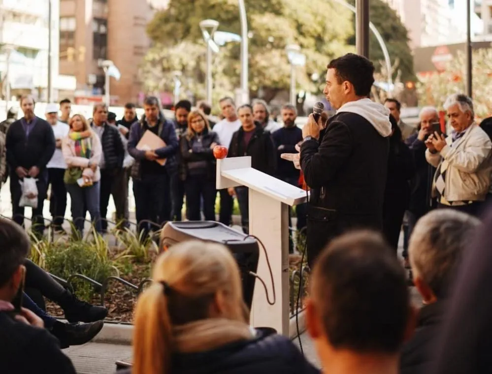 EL OBJETIVO FOTO DE LOREDO CAMPAÑA CPC