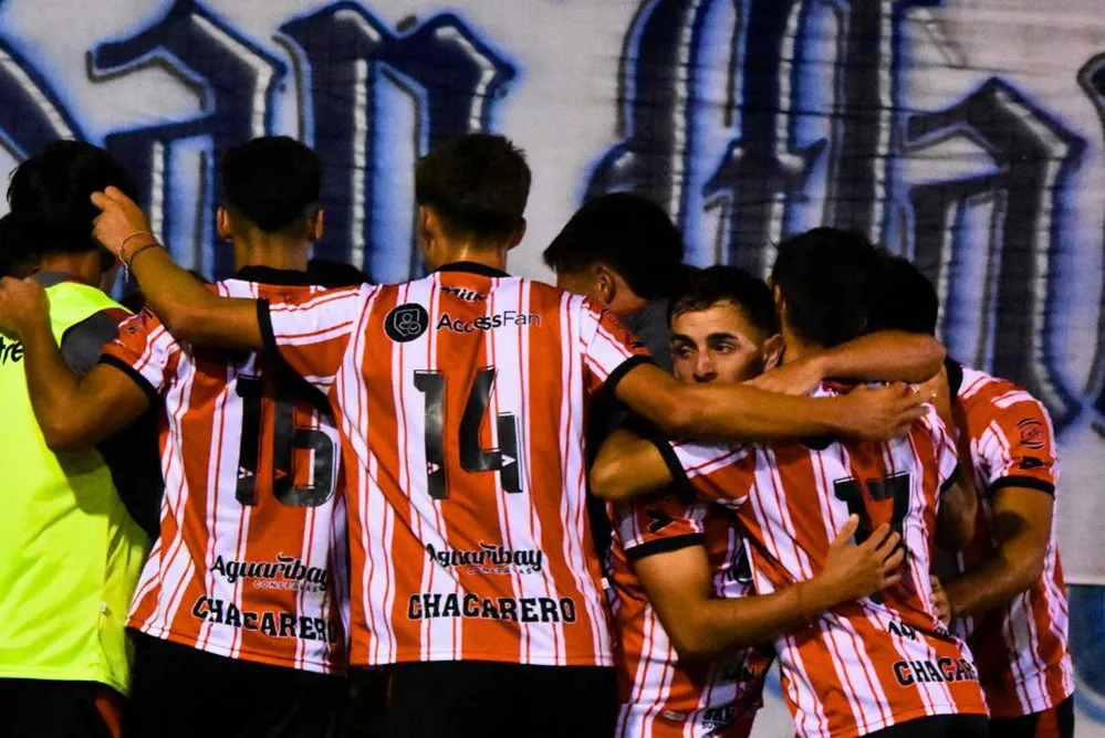 EL OBJETIVO FOTO ATENAS SAN MARTIN M FESTEJO X