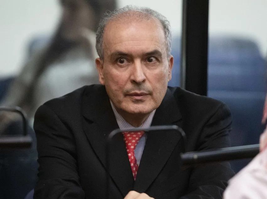 CUADERNOS-José-Lopez-ex-secretario-obras-públicas_ NA