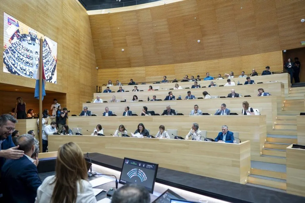 EL OBJETIVO FOTO LEGISLATURA SESION PRESUPUESTO 1