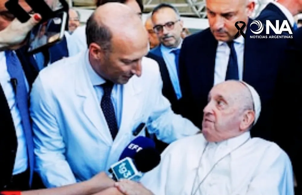 EL OBJETIVO FOTO MEDICO PAPA NA