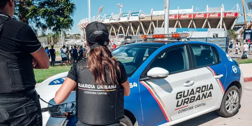 operativo-seguridad-Talleres-Belgrano-Kempes_ prensa Municipalidad