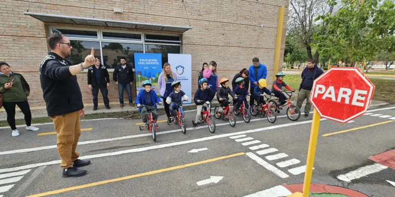 Escuela de Tránsito y Educación Vial