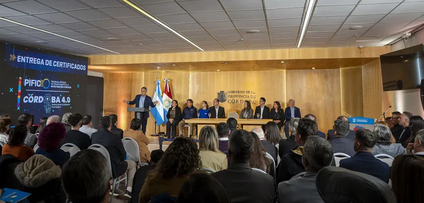 Llaryora - Prunotto - Cordoba-4.0-01_ prensa Legislatura