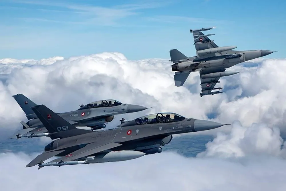 f-16